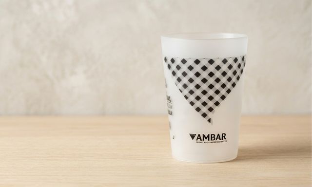 Cómo hacer que un vaso sea un recuerdo del evento