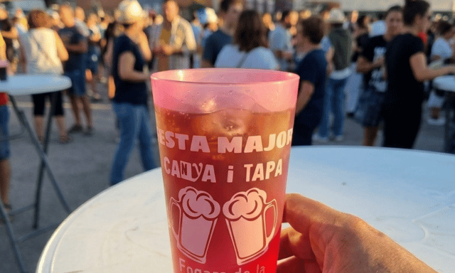 ¿Puedo reutilizar los mismos vasos en las fiestas del año siguiente?